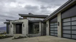 Red Ledges Utah House Made with ALUCOBOND PLUS and ALUCOBOND EasyFix Front Side Angle