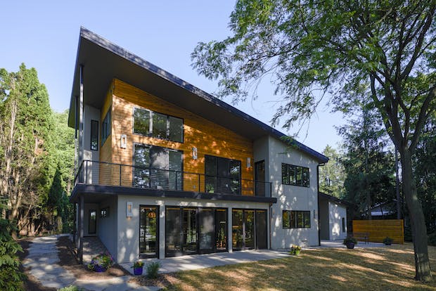 Sustainable-building-MId-Century-Modern-House-Exterior