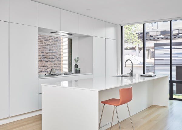 kitchen_with_large_fixed_windows