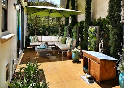 670c2f75968804e3e1822f9d Pic