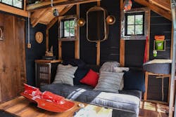 He_shed_interior2 He_shed_interior2