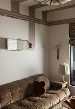 Room showing 70s-era designs Room showing 70s-era designs