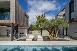 Photo of a steel frame house by Minarc Architects Photo of a steel frame house by Minarc Architects