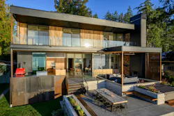 To make sure waterfront views from inside the home were not obstructed, the team set the outdoor space down several feet.