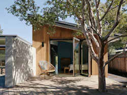 Bedroom opening onto a private deck